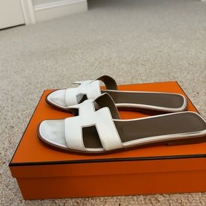 Authentic Hermes Oran Sandals 39